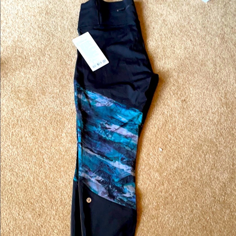 NWT Lululemom Run to Reset Tight 25”